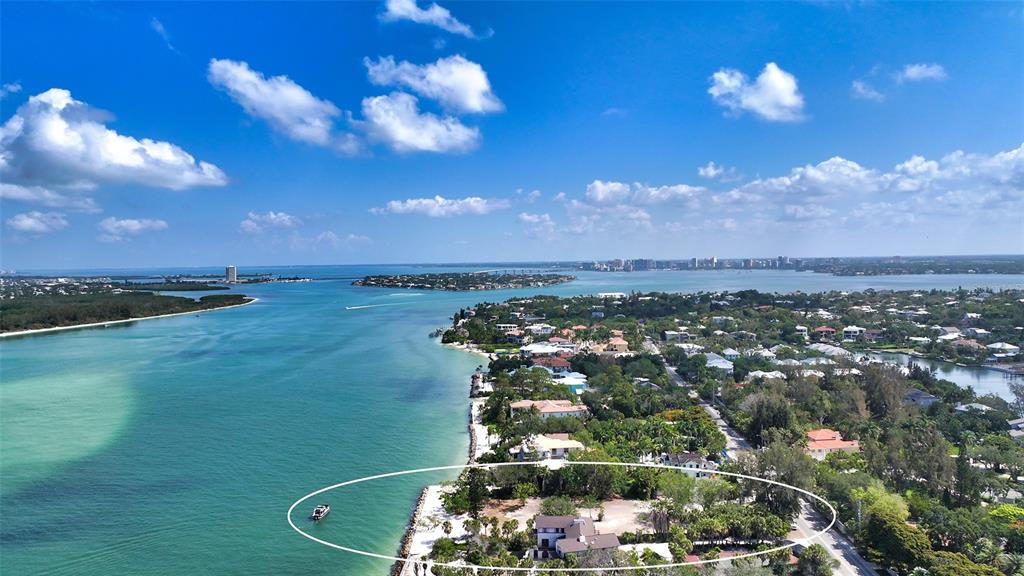 4105 North Shell Road Sarasota, FL 34242 - Photo 7 of 26 a view of a city