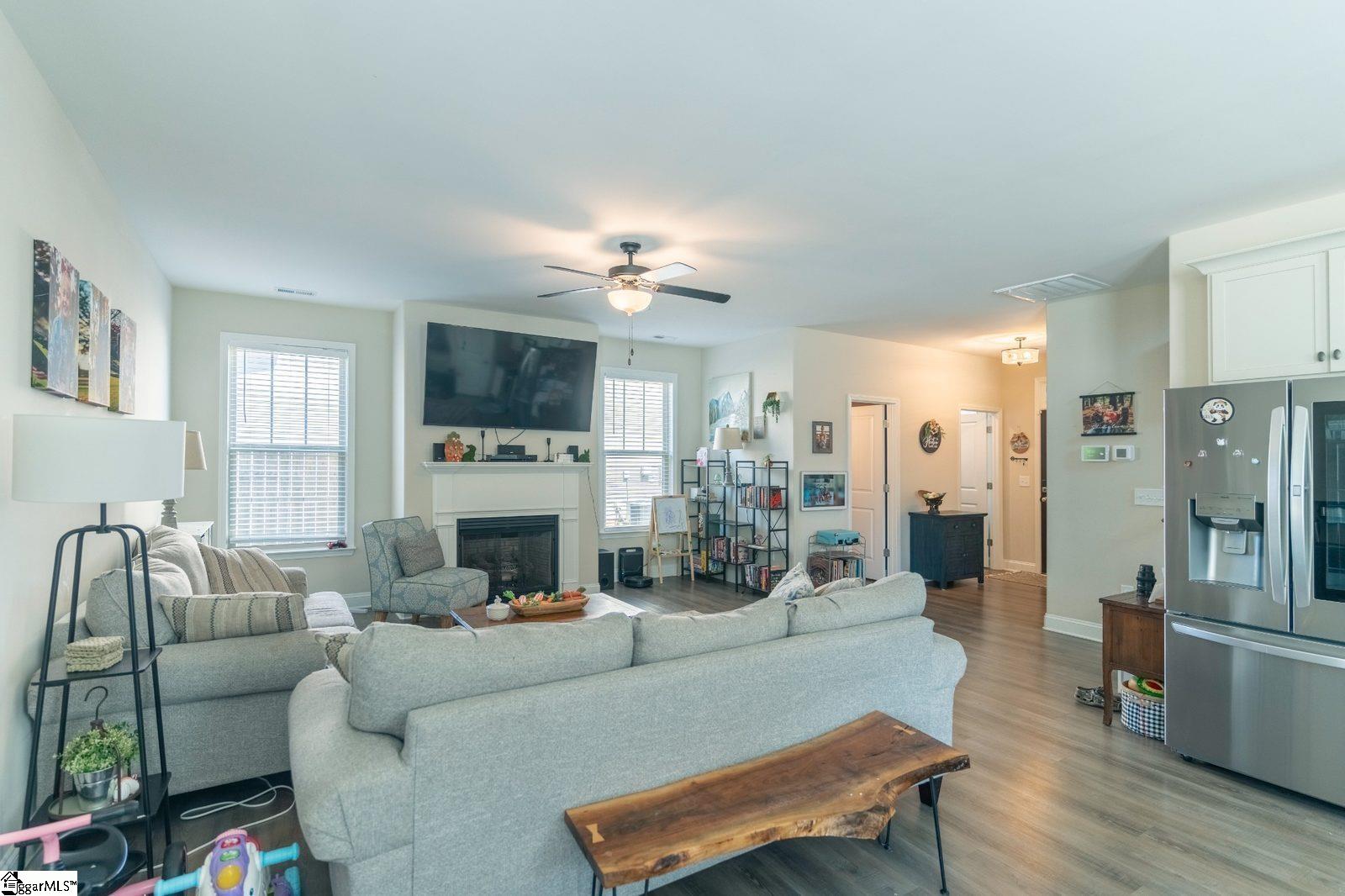 1114 Wanley Way Boiling Springs, SC 29316 - Photo 4 of 19