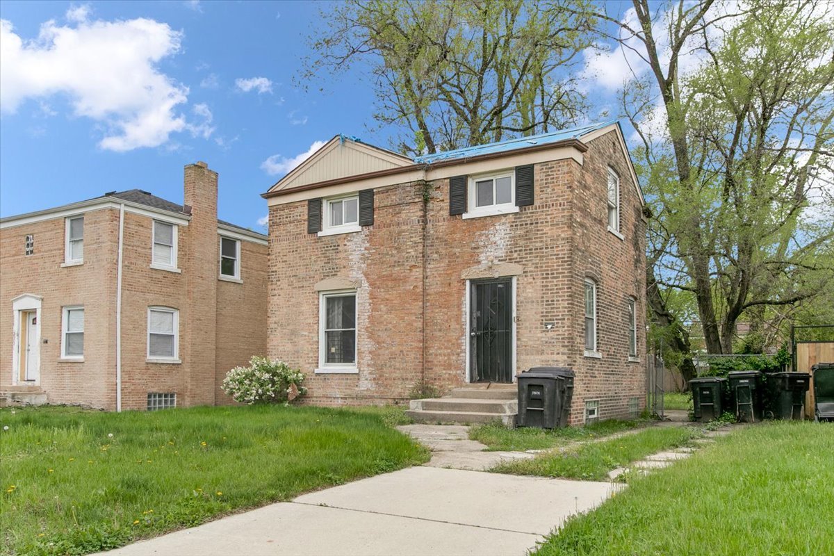 9846 South Calhoun Avenue Chicago, IL 60617 - Photo 3 of 19