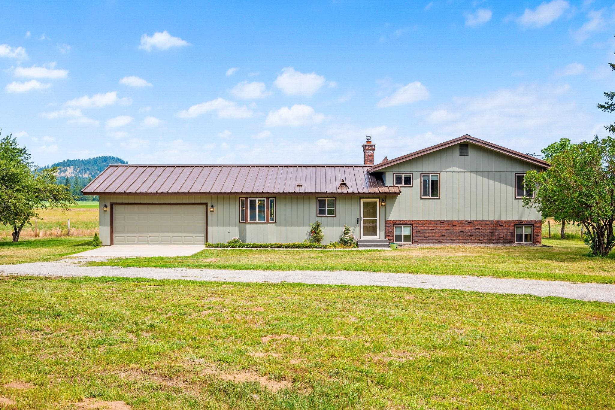 4796 West Gibson Dahl Road Clayton, WA 99110 - Photo 2 of 50