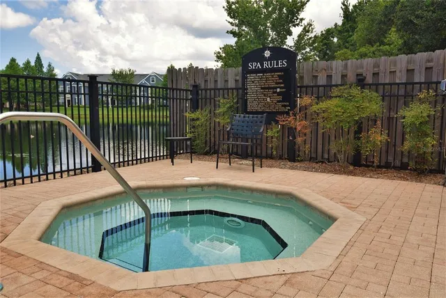 $1,875 | 5711 Soldier Circle, Unit 201, Sarasota, FL 34233