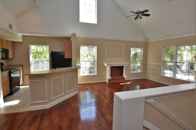 $1,875 | 5711 Soldier Circle, Unit 201, Sarasota, FL 34233