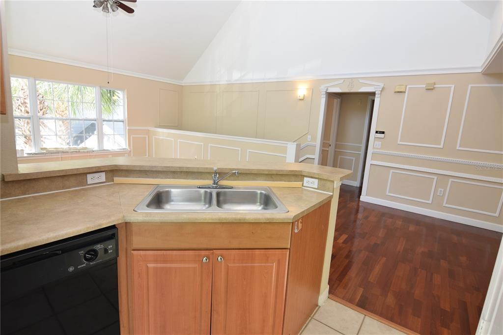 5711 Soldier Circle, Unit 201 Sarasota, FL 34233 - Photo 7 of 22