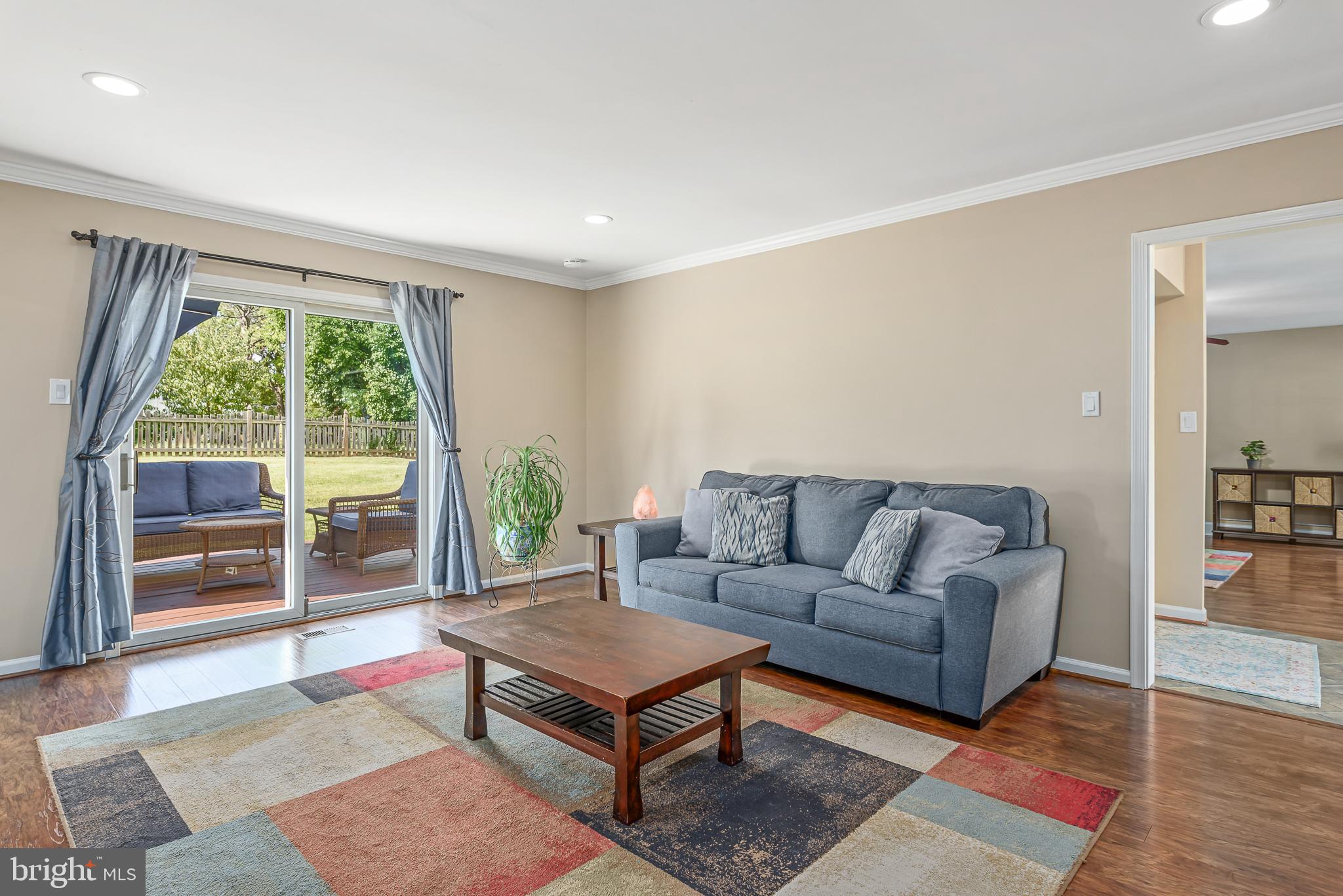 415 Patrick Lane Herndon, VA 20170 - Photo 13 of 34 Family room - New LVP