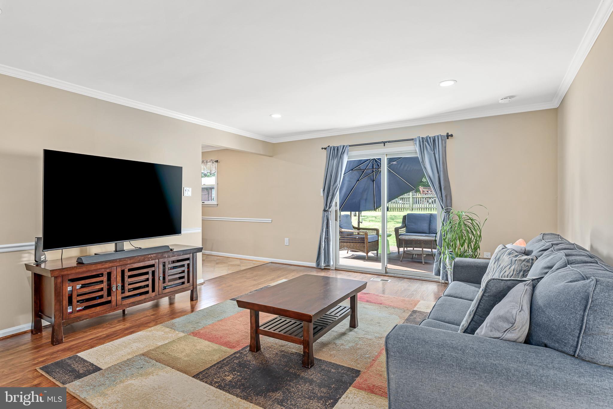 415 Patrick Lane Herndon, VA 20170 - Photo 14 of 34 Bright sunny family room