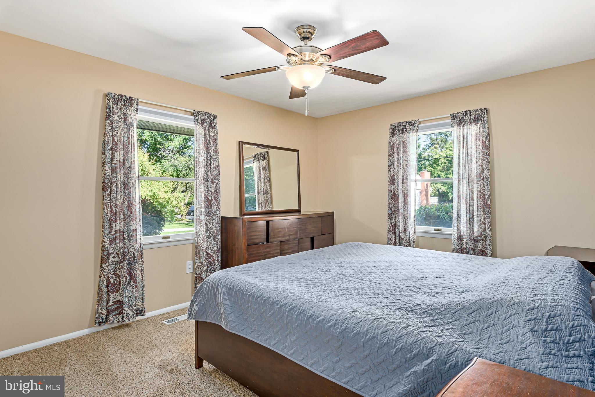 415 Patrick Lane Herndon, VA 20170 - Photo 21 of 34 Primary bedroom