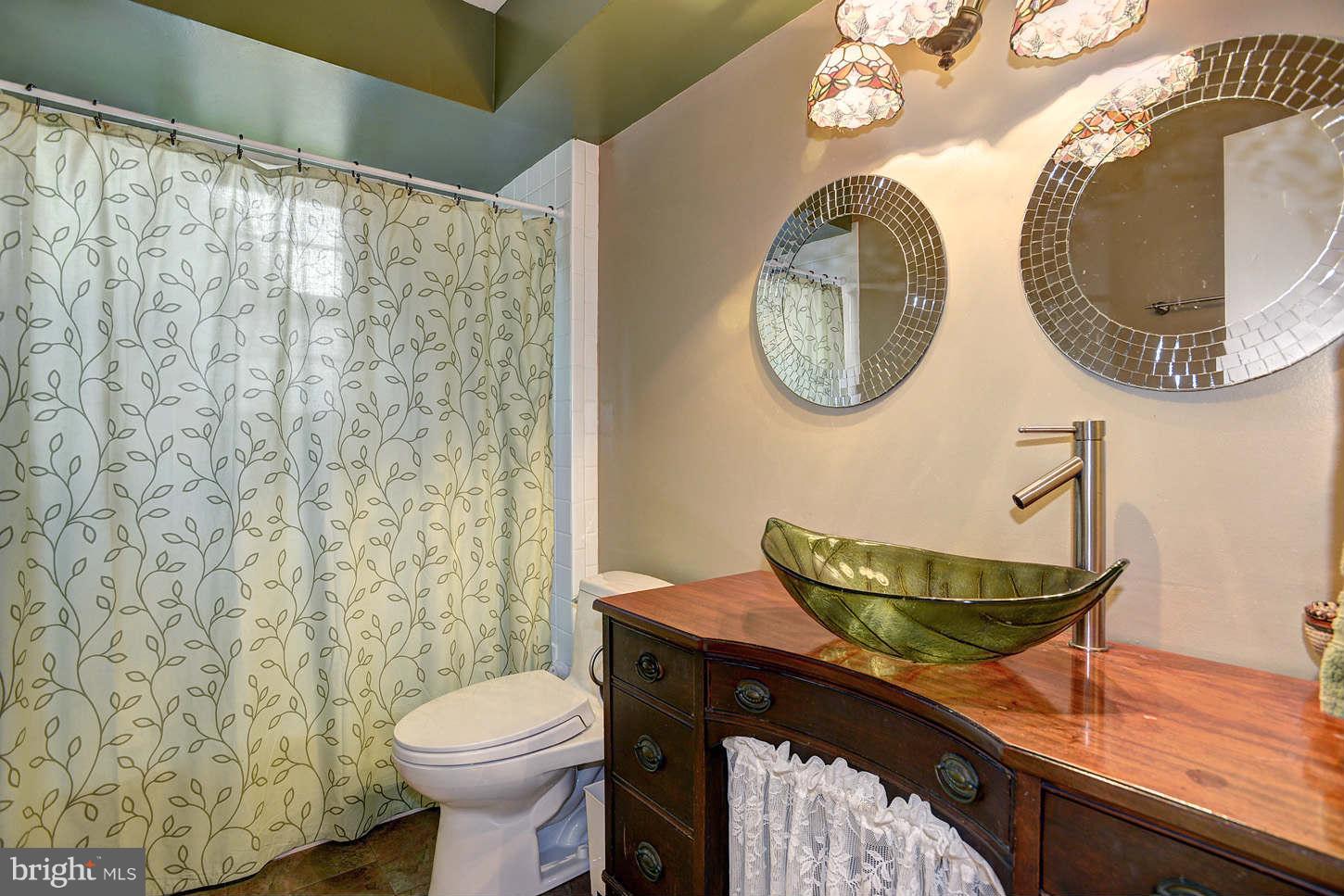 14704 Notley Road Silver Spring, MD 20905 - Photo 23 of 30 Full Hall Bath