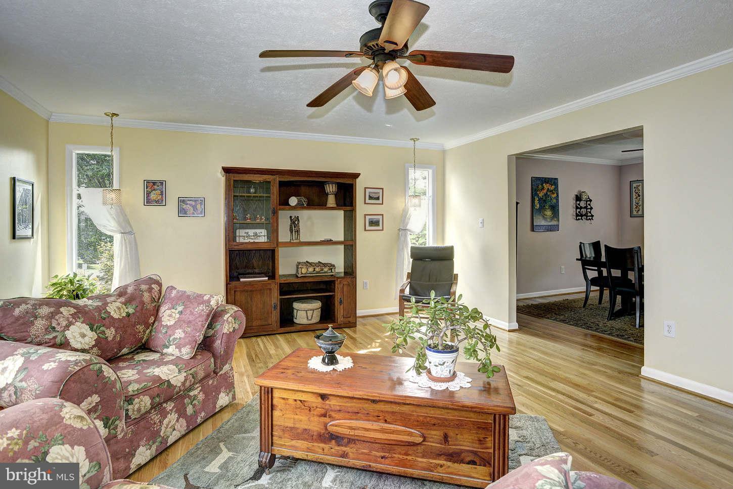 14704 Notley Road Silver Spring, MD 20905 - Photo 6 of 30 Living Room