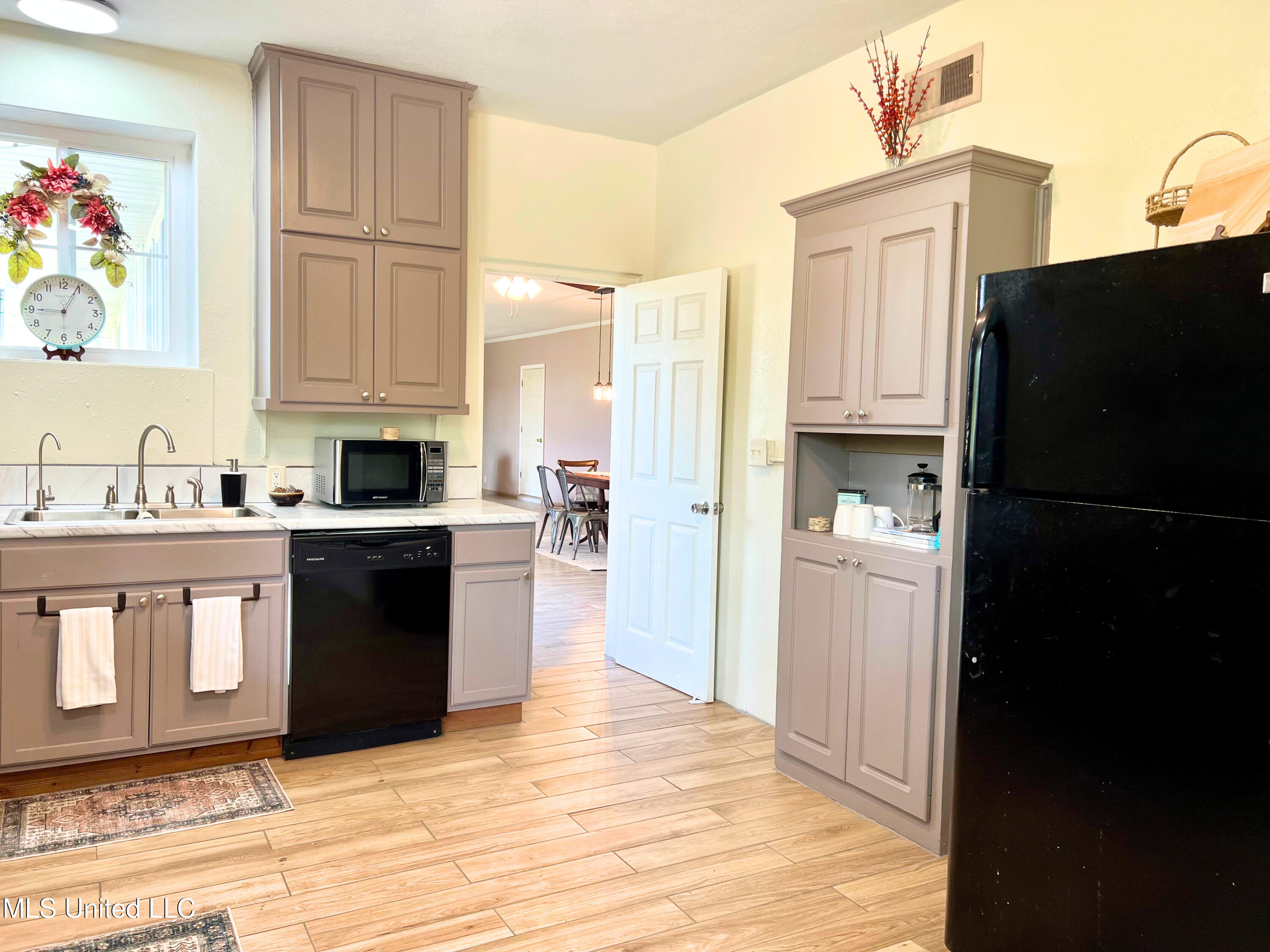 174 Victory Road Laurel, MS 39443 - Photo 15 of 34 Kitchen 4