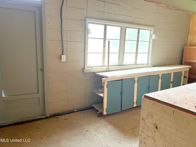 $219,900 | 174 Victory Road, Laurel, MS 39443