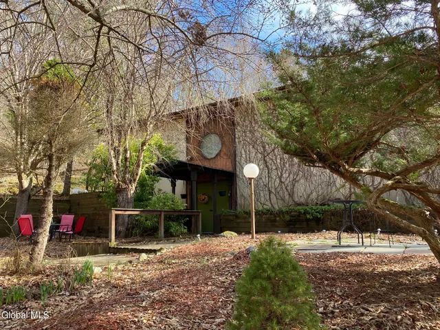 $1,200,000 | 290 Camden Valley Road, Salem, NY 12873