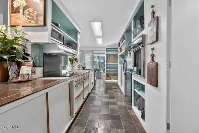 $1,200,000 | 290 Camden Valley Road, Salem, NY 12873