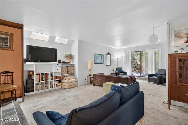 $1,200,000 | 290 Camden Valley Road, Salem, NY 12873