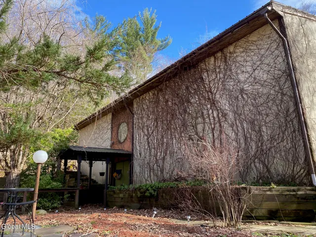 $1,200,000 | 290 Camden Valley Road, Salem, NY 12873