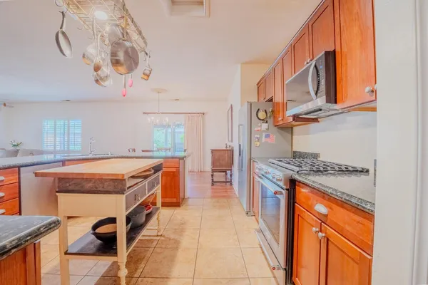 $560,000 | 3634 North Jackie Street, Visalia, CA 93291