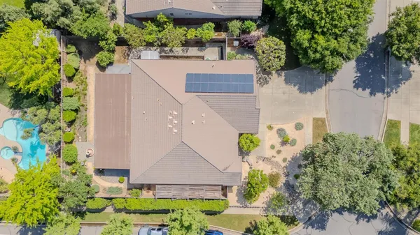 $560,000 | 3634 North Jackie Street, Visalia, CA 93291