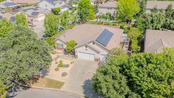 $560,000 | 3634 North Jackie Street, Visalia, CA 93291