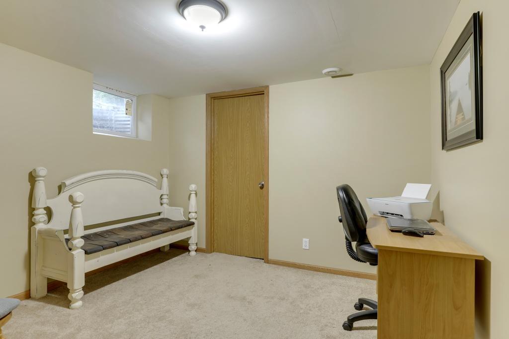 112 Keith Road Circle Pines, MN 55014 - Photo 18 of 31 Gallery Image 18