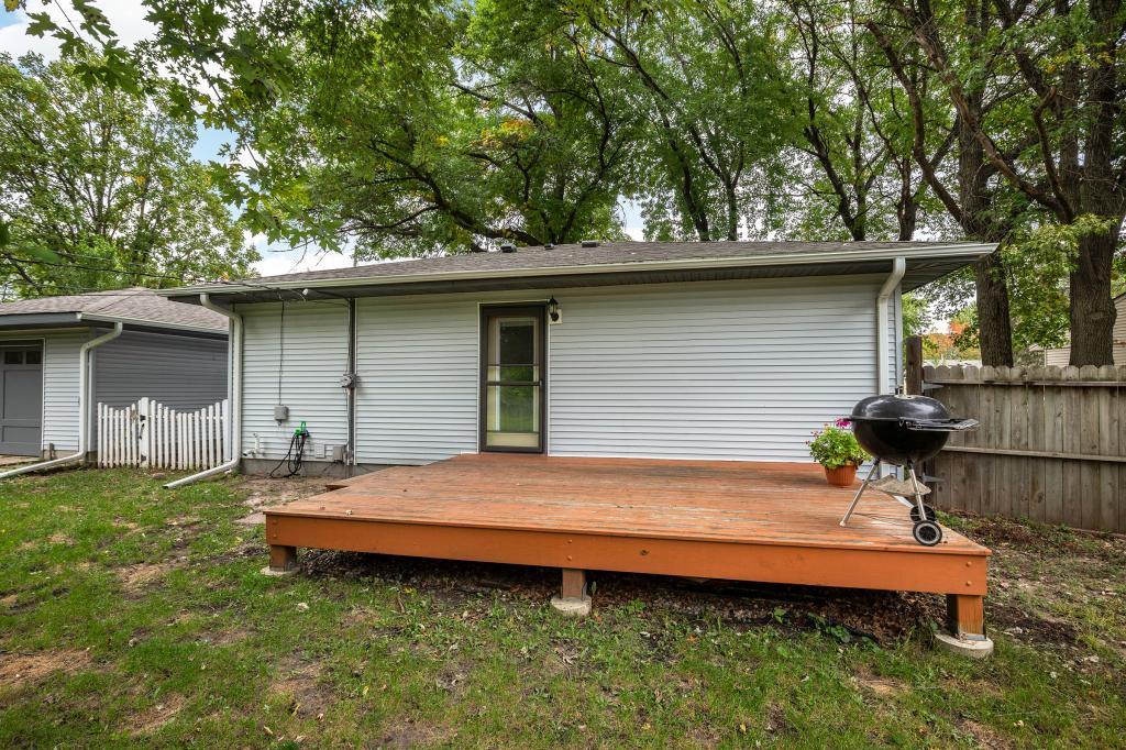 112 Keith Road Circle Pines, MN 55014 - Photo 21 of 31 Gallery Image 21