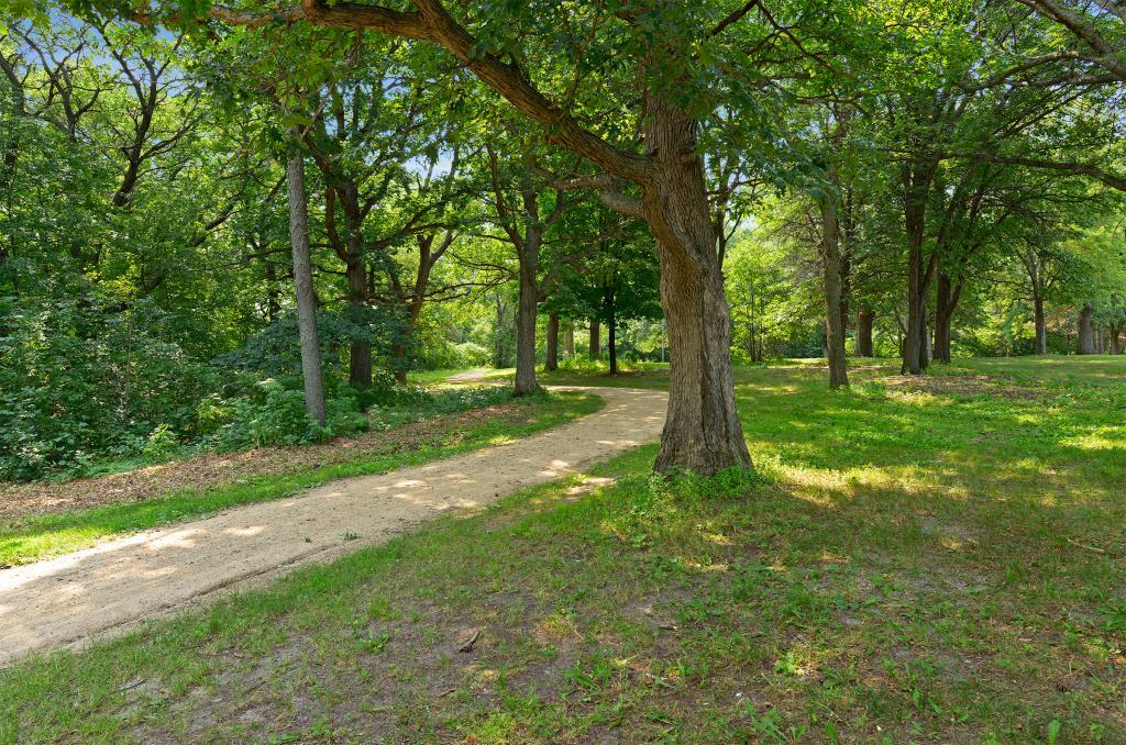 112 Keith Road Circle Pines, MN 55014 - Photo 28 of 31 Gallery Image 28