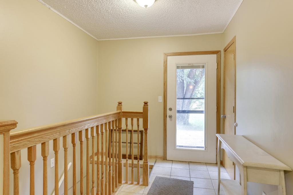 112 Keith Road Circle Pines, MN 55014 - Photo 9 of 31 Gallery Image 9