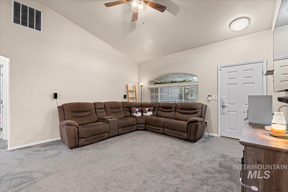 14413 Gresham Drive Caldwell, ID 83607 - Photo 4 of 24