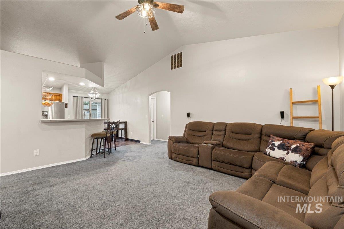 14413 Gresham Drive Caldwell, ID 83607 - Photo 5 of 24