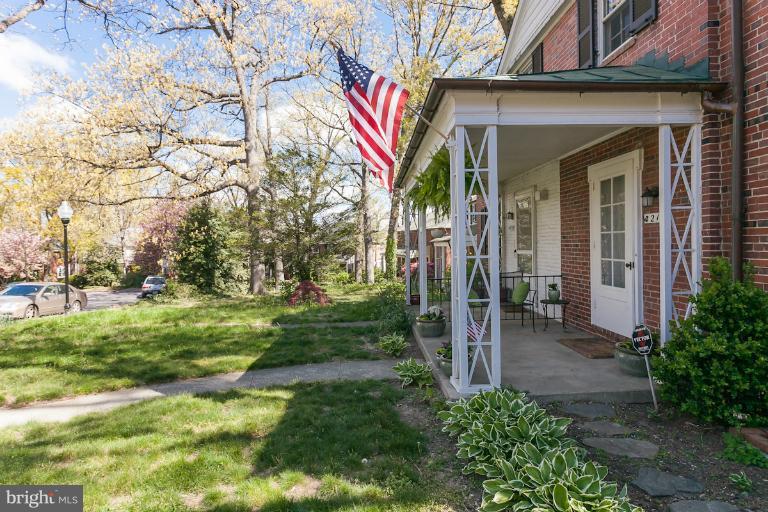 4211 Eastview Road Baltimore, MD 21218 - Photo 7 of 27 Exterior (Front)