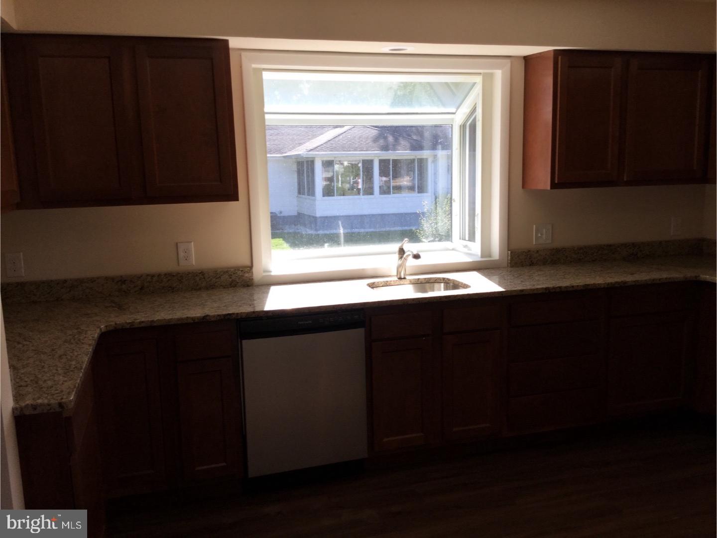 61 Fordham Road Pennsville, NJ 08070 - Photo 3 of 20 Gallery Image 3
