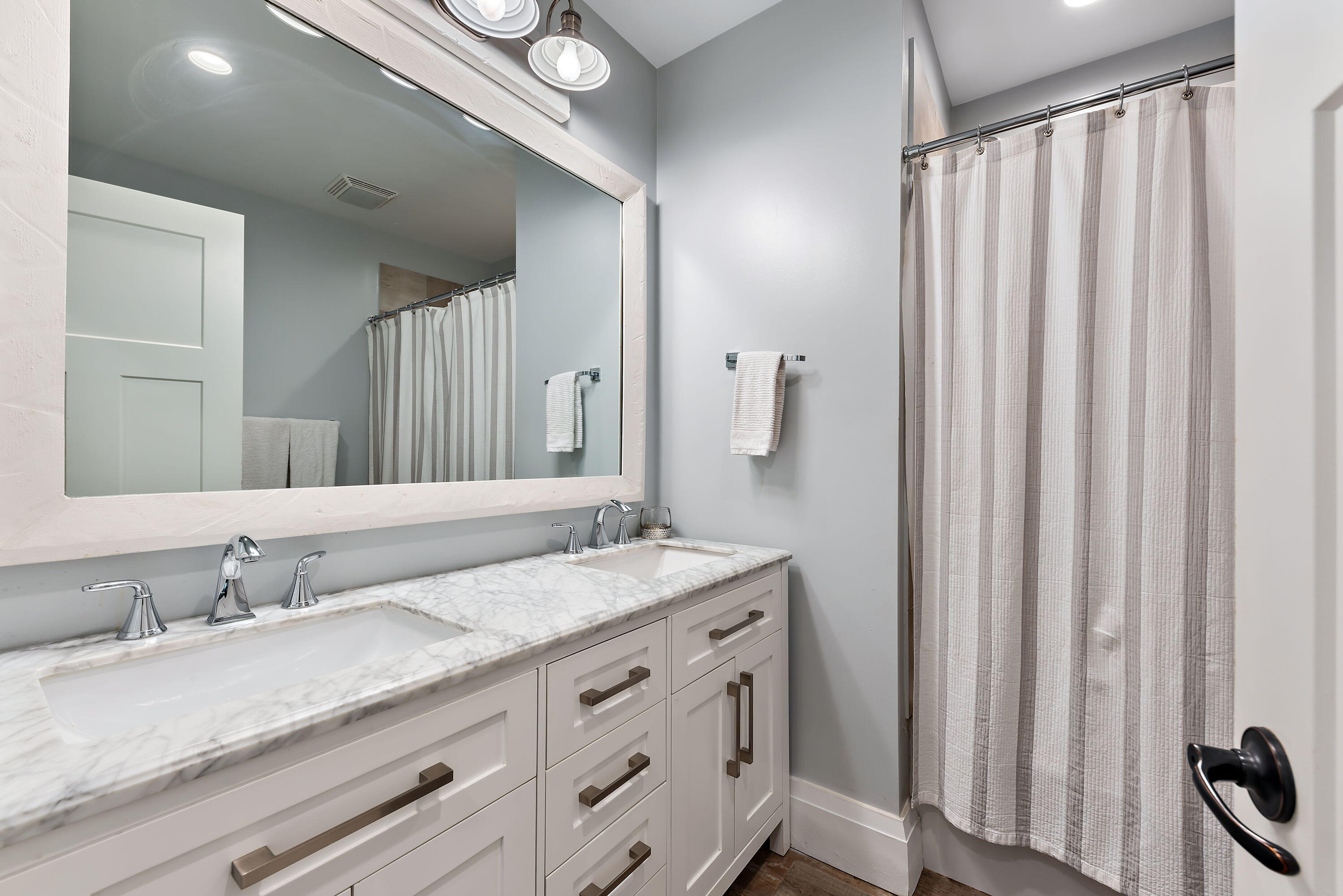 4233 Snow Road Bridgman, MI 49106 - Photo 15 of 22 DavidDDP_7704DavidDDP_7707