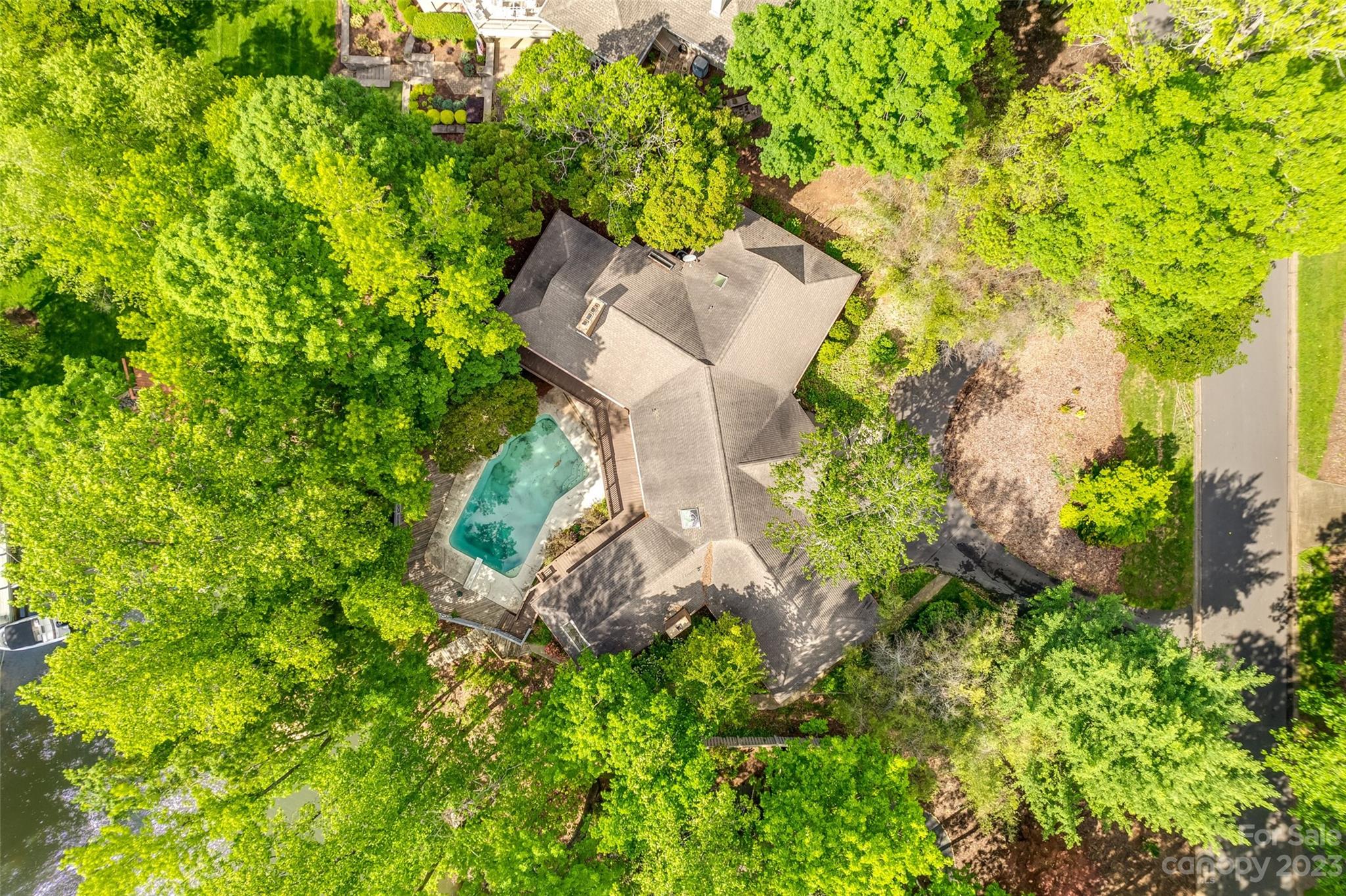 16 Sunrise Point Road Lake Wylie, SC 29710 - Photo 40 of 42 Gallery Image 40