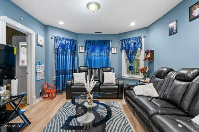 $332,900 | 222 Duane Avenue, Schenectady, NY 12307