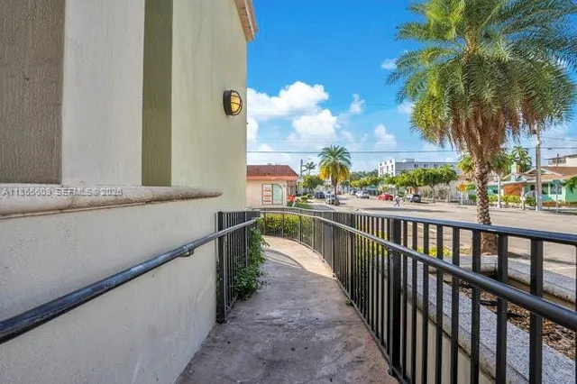 $2,299 | 435 Southwest 12th Avenue, Unit 507, Miami, FL 33130