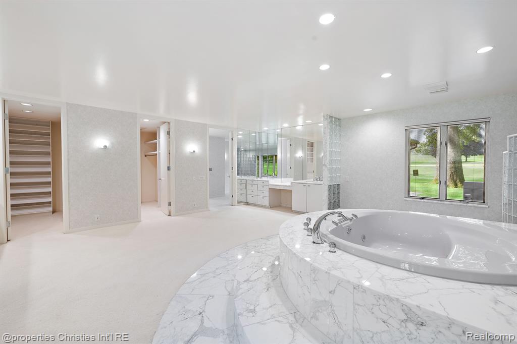 1895 Rathmor Road Bloomfield Hills, MI 48304 - Photo 49 of 58