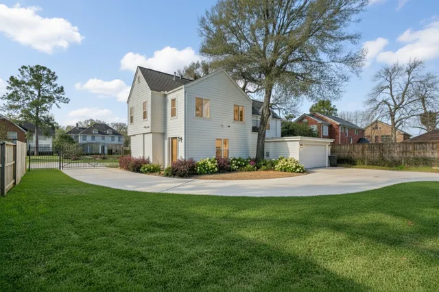 $550,000 | 3415 Southmore Boulevard, Houston, TX 77004