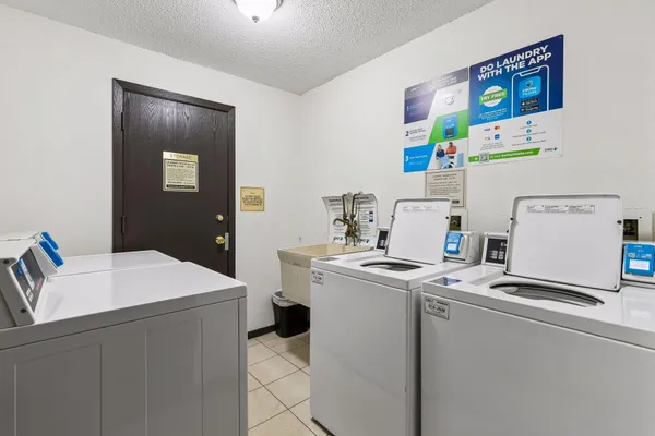 $154,000 | 14620 Garrett Avenue, Unit 304, Apple Valley, MN 55124