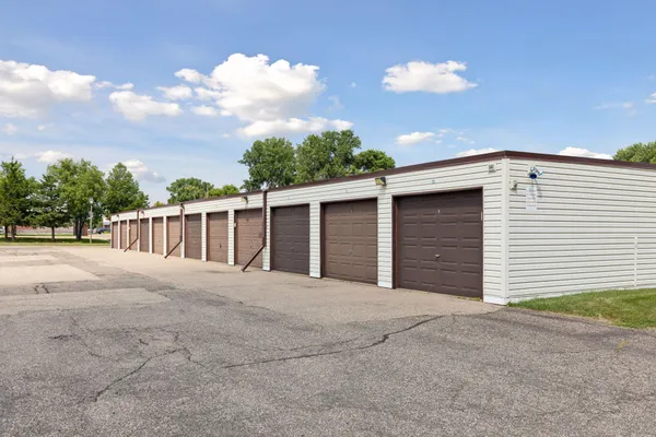 $154,000 | 14620 Garrett Avenue, Unit 304, Apple Valley, MN 55124