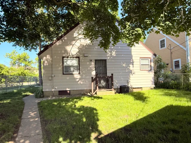 $219,900 | 5024 North 70th Street, Milwaukee, WI 53218