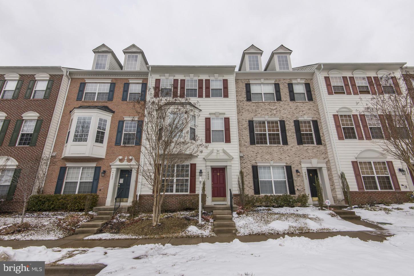 4929 Chaste Tree Place Woodbridge, VA 22192 - Photo 2 of 29 Exterior (Front)