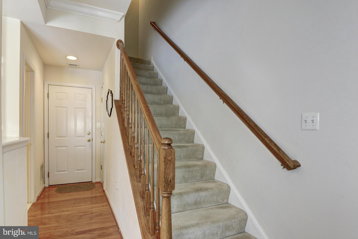 4929 Chaste Tree Place Woodbridge, VA 22192 - Photo 7 of 29 Entry level