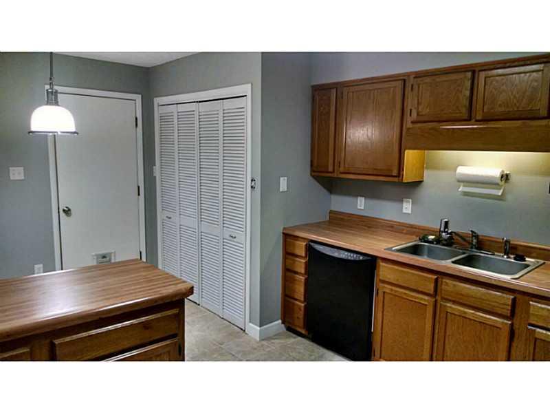 7651 Brehob Road Indianapolis, IN 46217 - Photo 5 of 19 Gallery Image 5