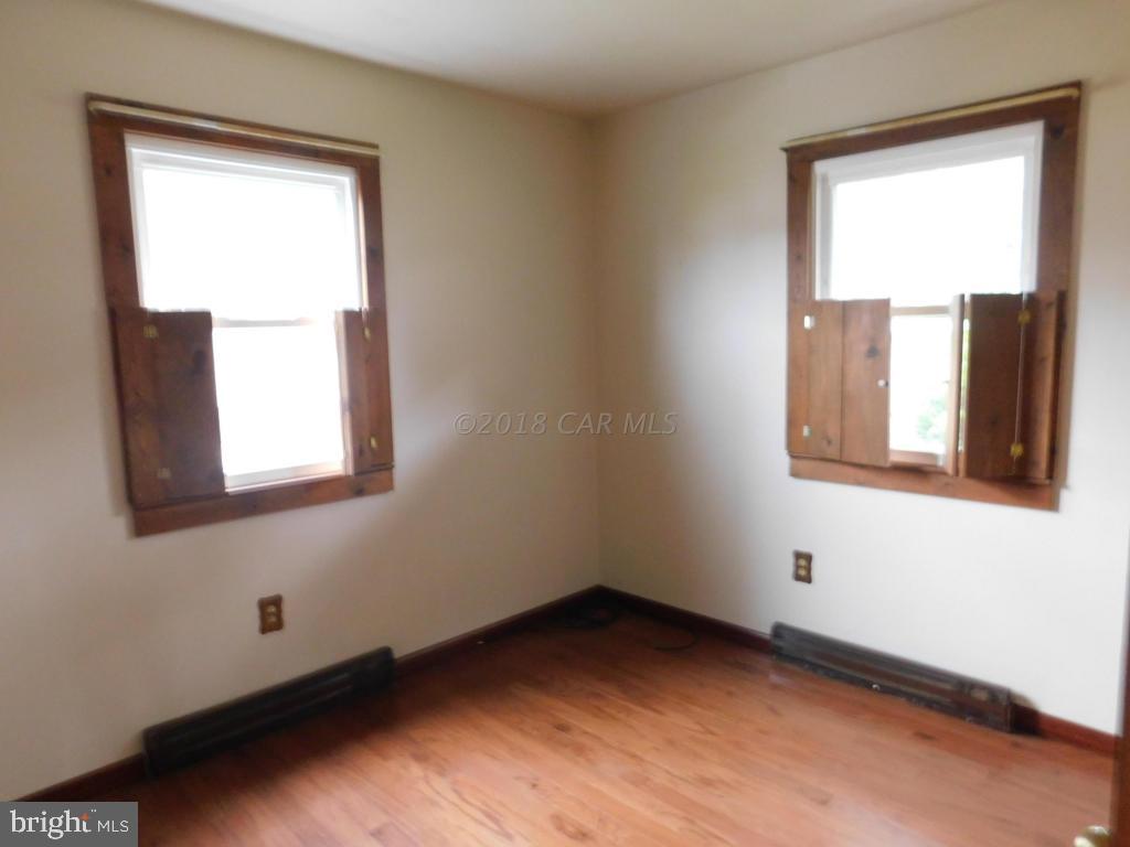 3294 Sackertown Road Crisfield, MD 21817 - Photo 6 of 8 Gallery Image 6