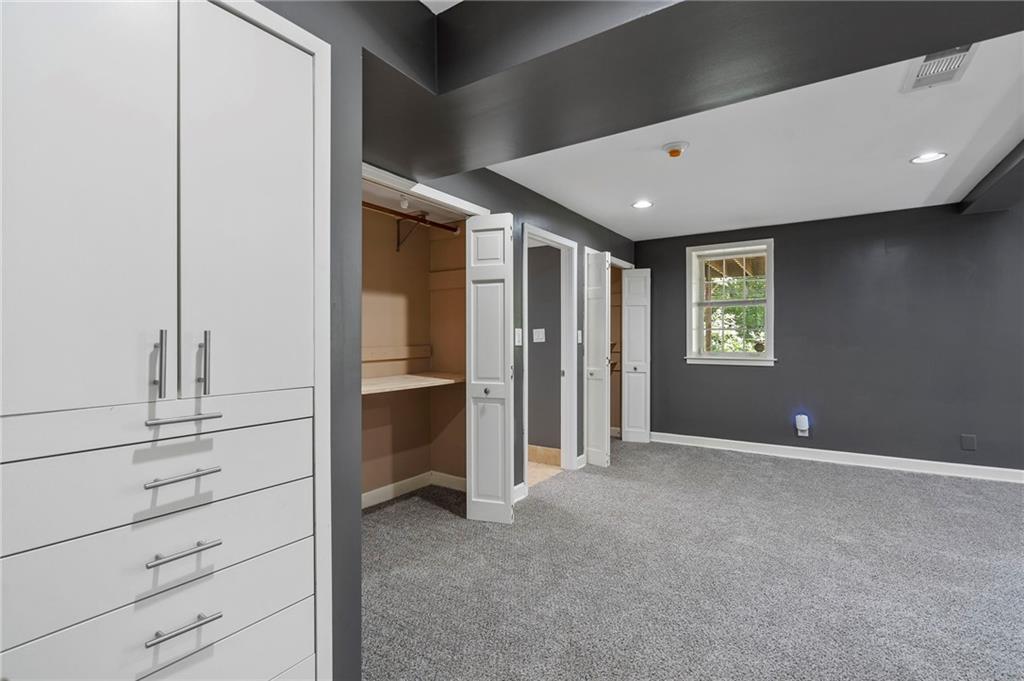 1190 West Wesley Road Northwest Atlanta, GA 30327 - Photo 33 of 46 a view of an empty room