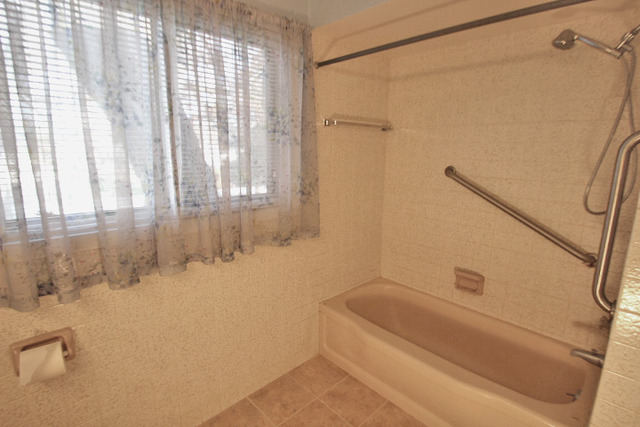 1290 Banbury Road Mundelein, IL 60060 - Photo 10 of 16