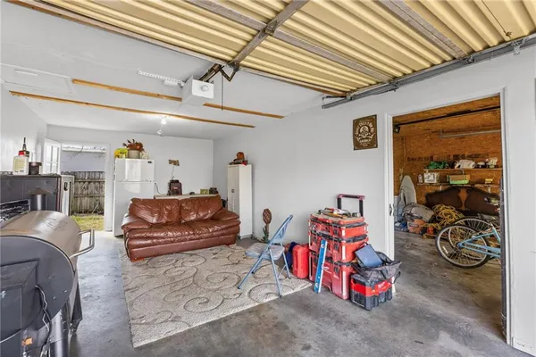 $147,500 | 3 West Douglas Street, Iola, KS 66749