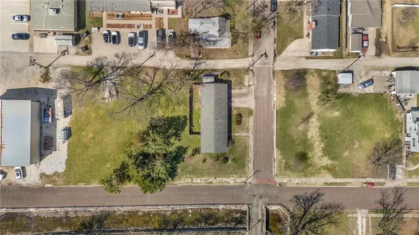 $147,500 | 3 West Douglas Street, Iola, KS 66749