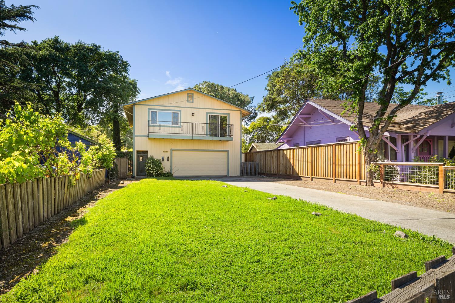 611 Hendley Street Santa Rosa, CA 95404 - Photo 2 of 54