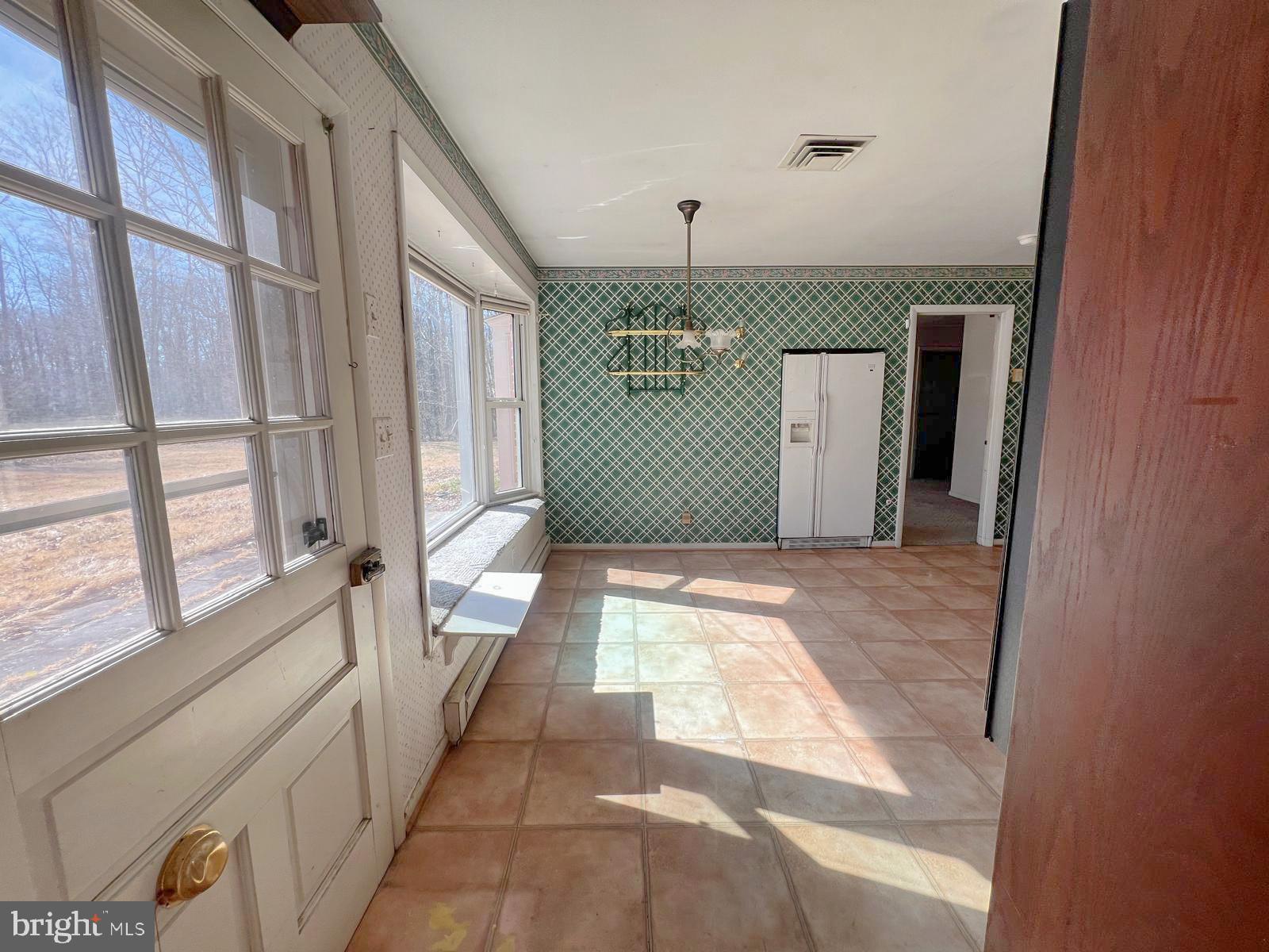 5709 Turner Road Broad Run, VA 20137 - Photo 13 of 20 Charming entryway with vintage flair.
