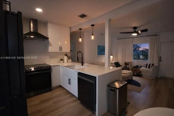 $3,000 | 295 Northwest 117th Street, Unit 295, Miami, FL 33168