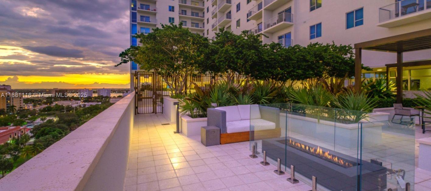 591 Evernia Street, Unit A15 West Palm Beach, FL 33401 - Photo 16 of 36